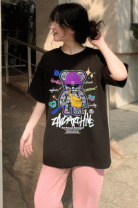 Boxy fit details of the Unisex Local Brand Graffiti Bear ZARCHIVE T-shirt